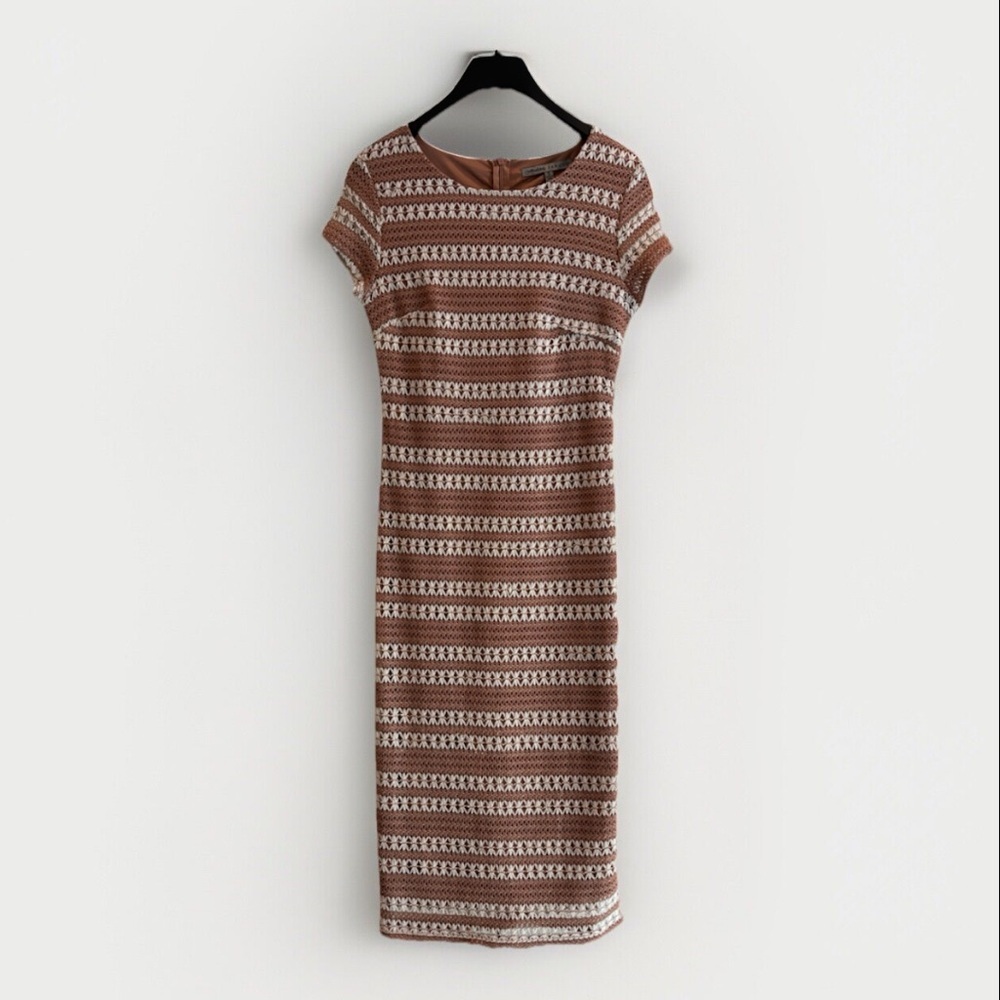 Absolutely Famous Brown Embroidered Shift Dress‎ ✨ Size Small